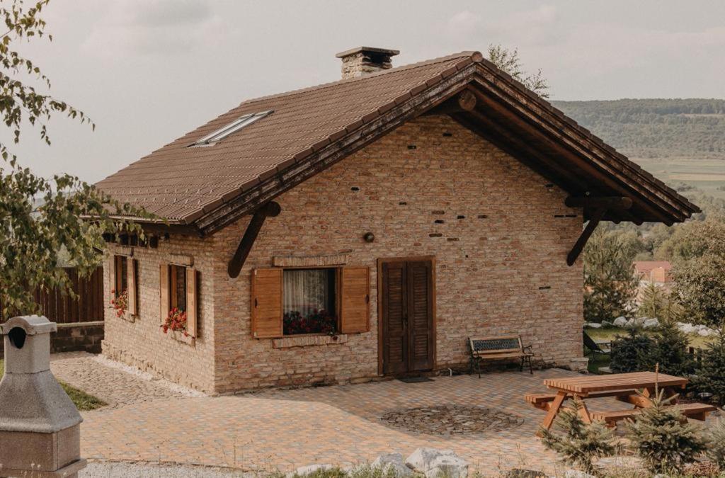 Honey Home Bistriţa エクステリア 写真